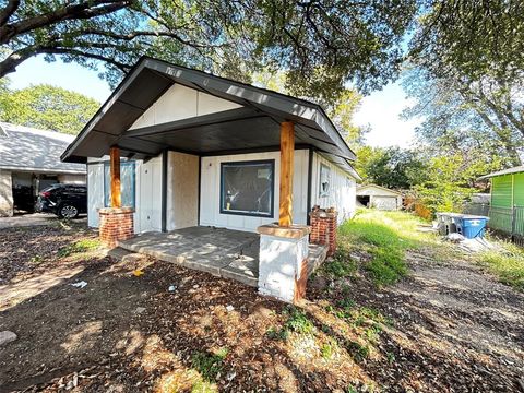 818 Hollywood Avenue Dallas TX 75208