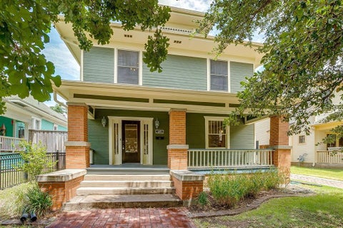 Photo of 1805 Alston Avenue, Fort Worth, TX 76110 (MLS # 21384018)