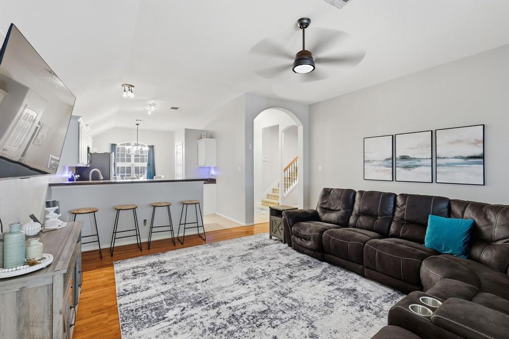 Chisholm Spgs - Residential