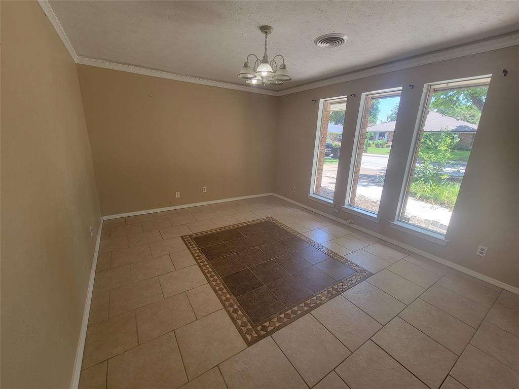 1516 Fernwood Drive