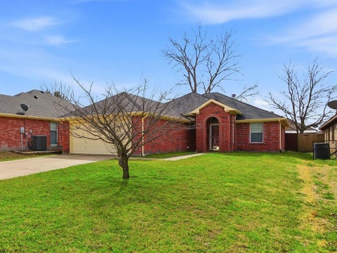 Photo of 90 Elmwood Trail, Waxahachie, TX 75165 (MLS # 21372992)