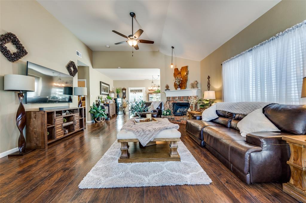1825 Carver Drive
