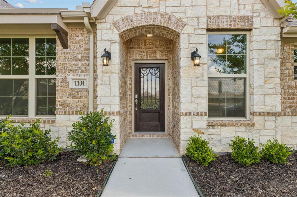 1104 Milfoil Drive