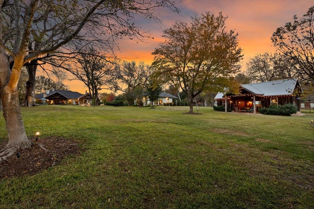 Moore Lewis - Residential