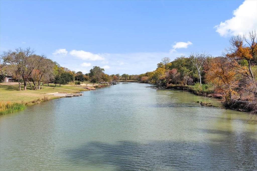 Moore Lewis - Residential