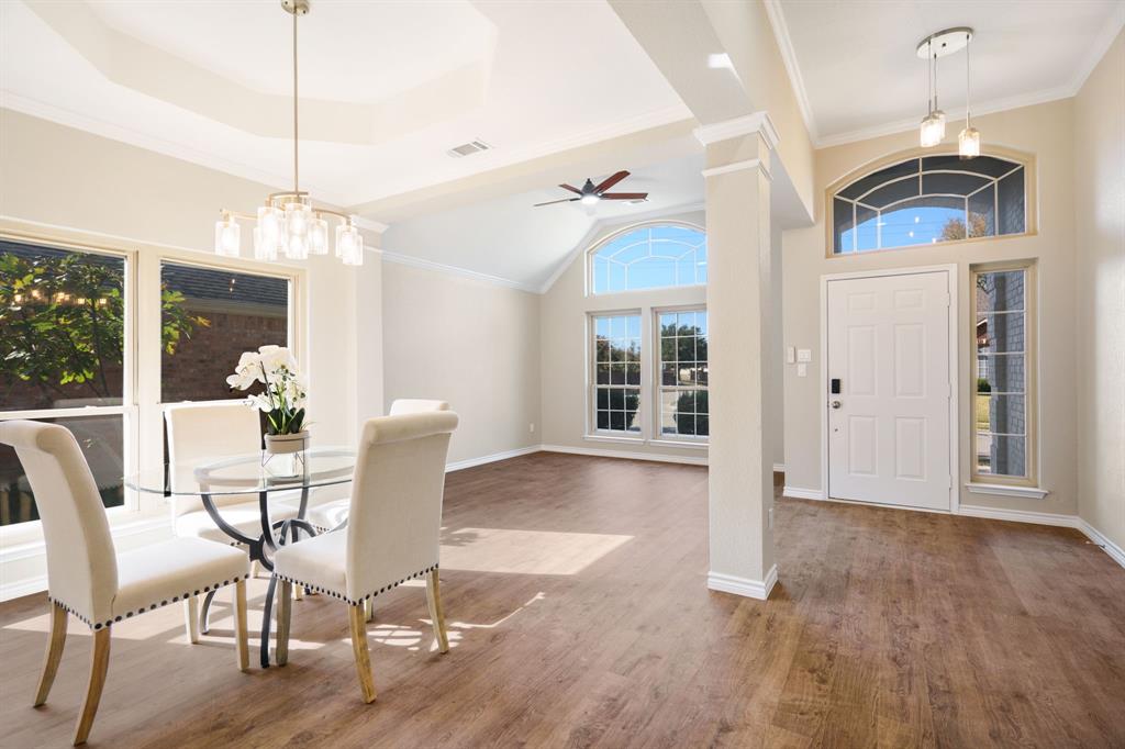 2125 Wallbrook Drive