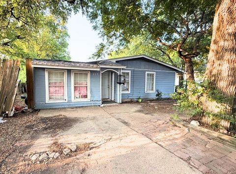 Photo of 235 Loma Drive, Garland, TX 75040 (MLS # 21043339)