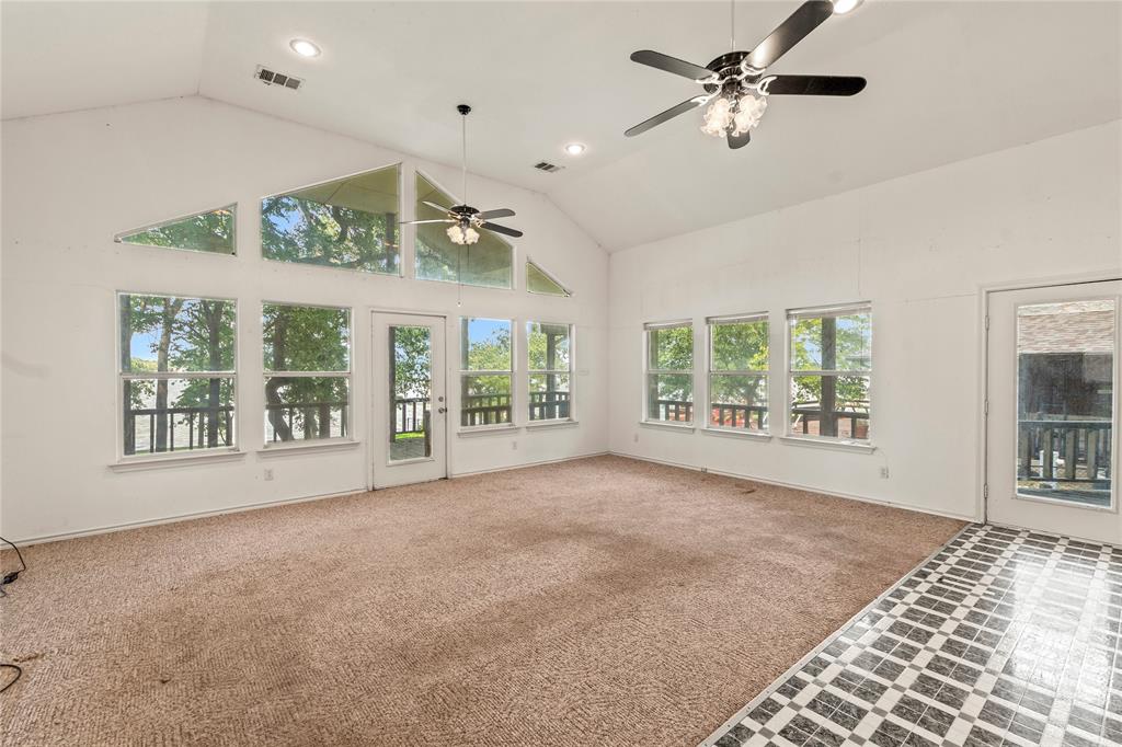 832 Oak Landing Circle