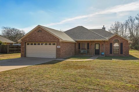 704 Janis Street Granbury TX 76049