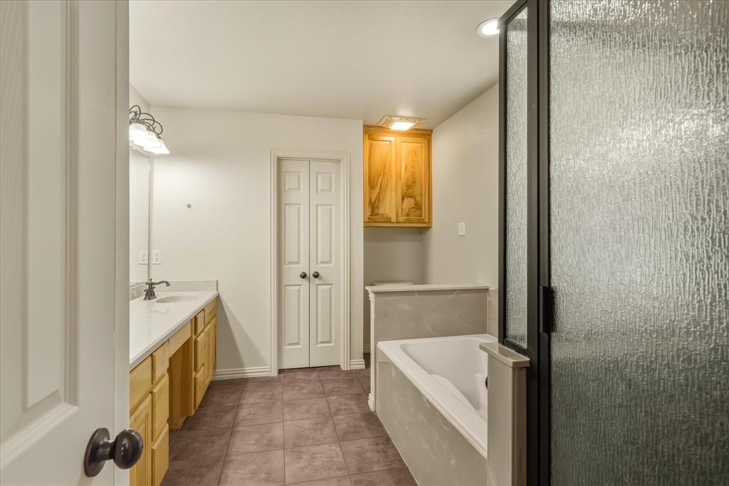 Hideaway Bay Est - Residential