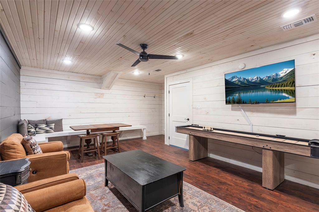 NA - Commercial Sale