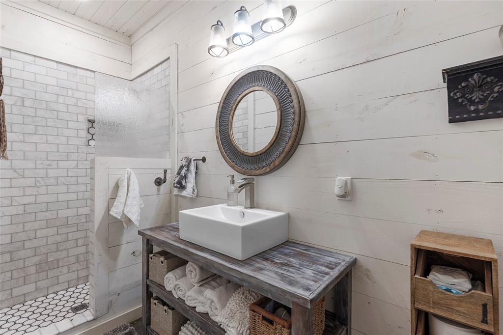 NA - Commercial Sale