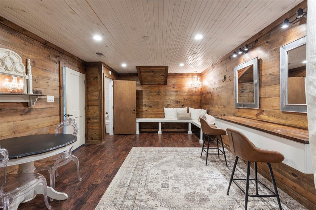 NA - Commercial Sale