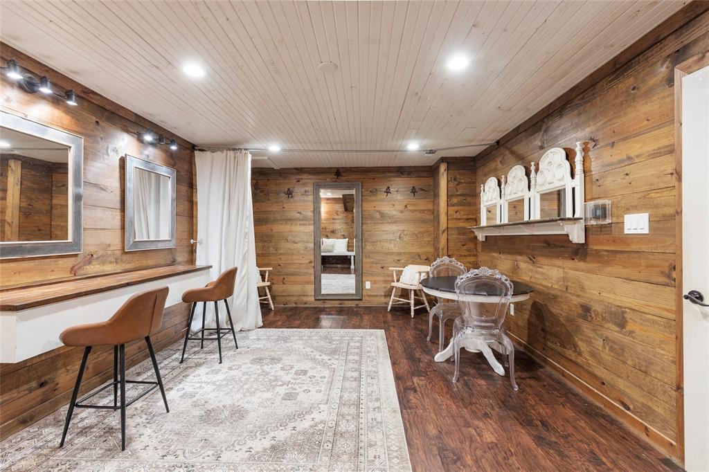 NA - Commercial Sale