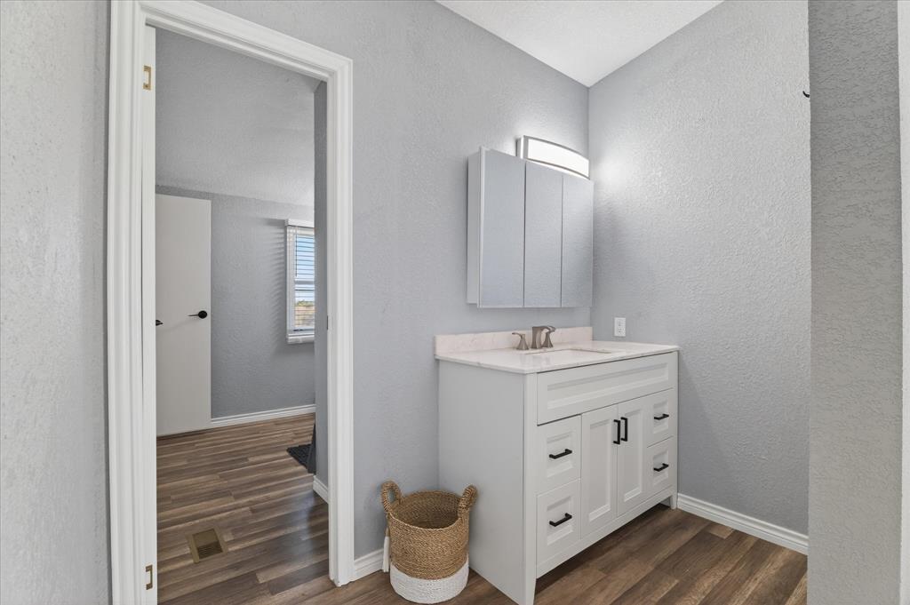 Elizabeth Barnes Surv Abs #55 - Residential