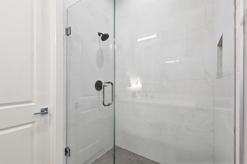 Main 7 Twnhm Add - Residential