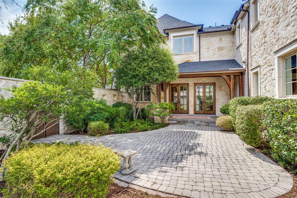 MEADOWOOD ESTATES - Residential