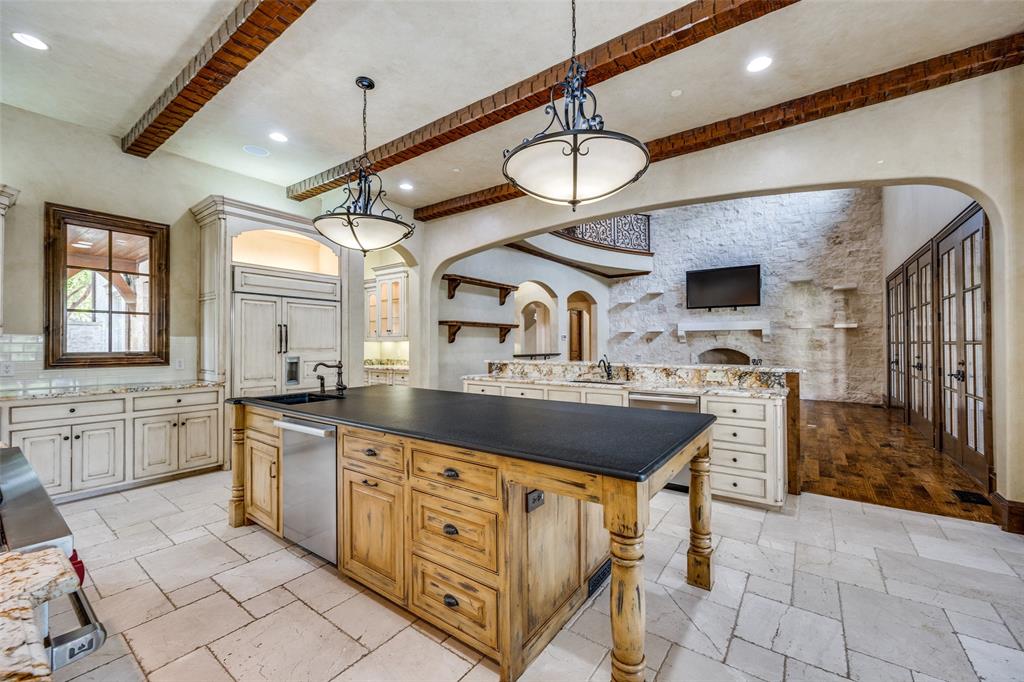 MEADOWOOD ESTATES - Residential