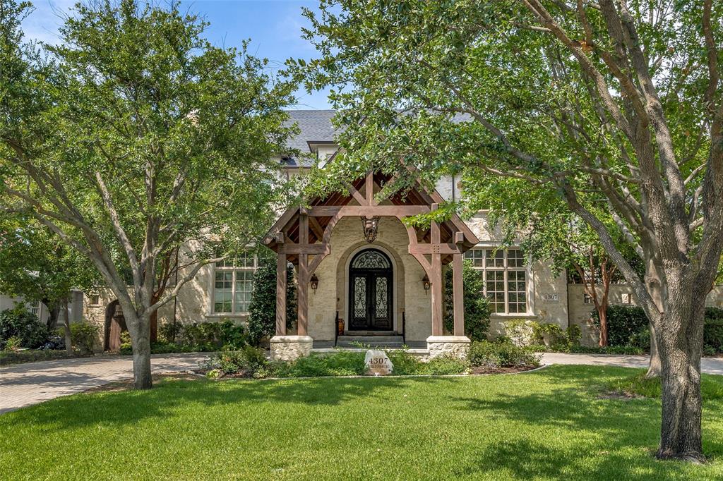 MEADOWOOD ESTATES - Residential