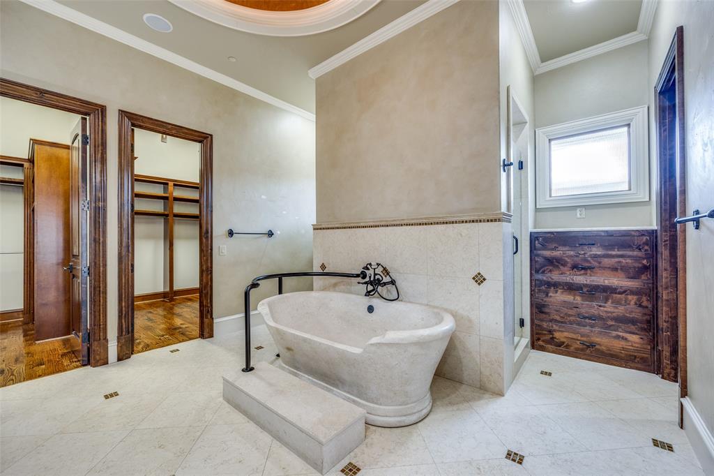 MEADOWOOD ESTATES - Residential