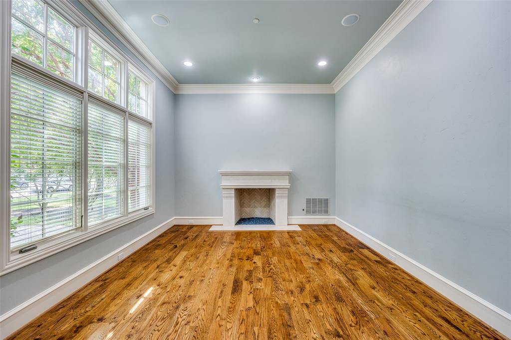 MEADOWOOD ESTATES - Residential