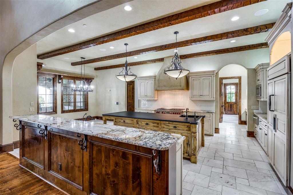 MEADOWOOD ESTATES - Residential