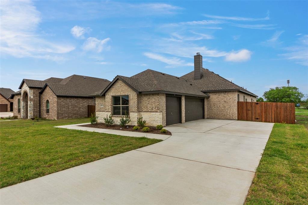 503 MURRAY Court