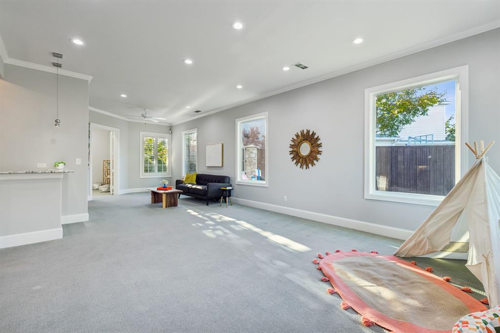 White Rock Place Add - Residential