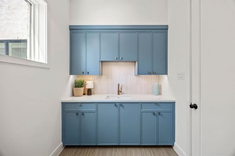 Tiny photo for 4557 Ridge Road, Dallas, TX 75229 (MLS # 21057921)