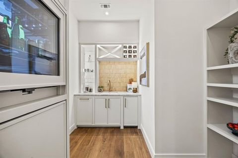 Tiny photo for 4557 Ridge Road, Dallas, TX 75229 (MLS # 21057921)