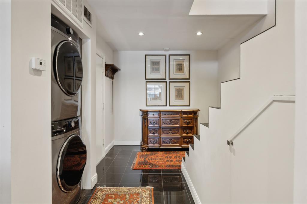 Timbers The Condo Apts #2 - Residential