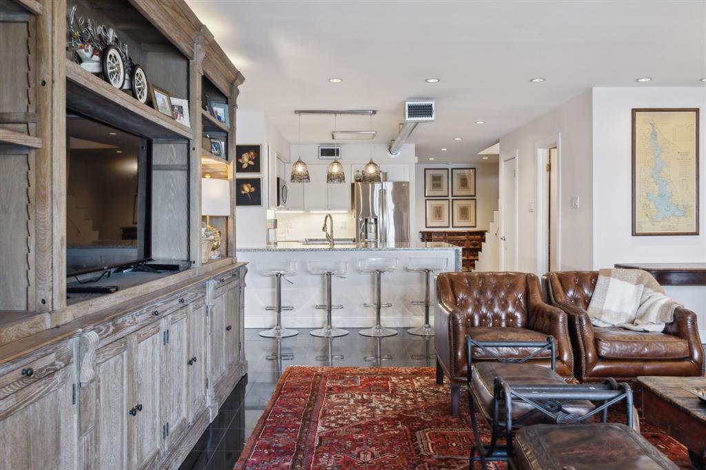 Timbers The Condo Apts #2 - Residential