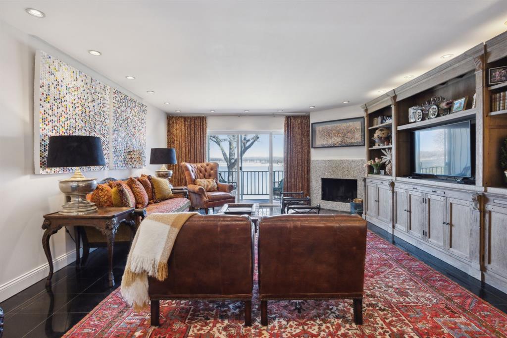 Timbers The Condo Apts #2 - Residential