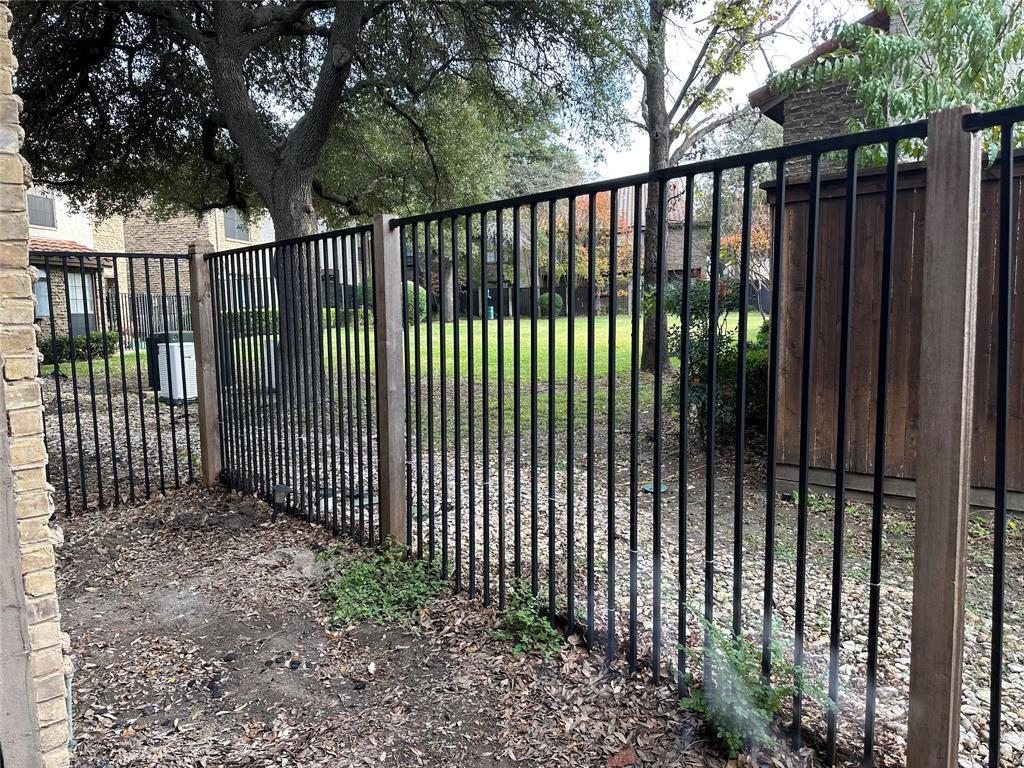 Richardson Crossroads Ph 01 & 02 - Residential Lease