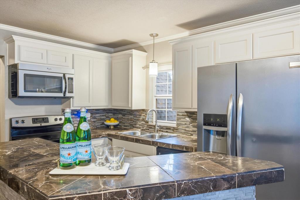 Canyon Creek III - Residential