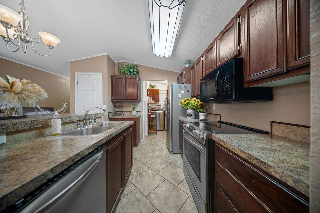 AVALON COUNTRY HAVEN - Residential