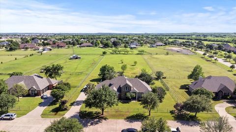 A home in Crowley