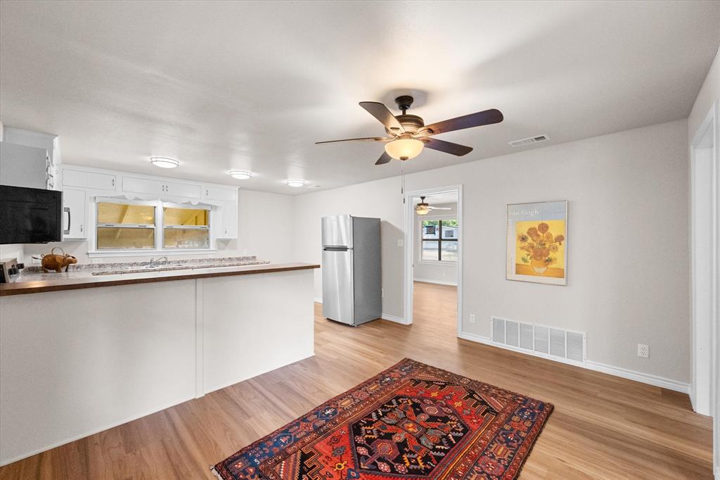 715 W 9th