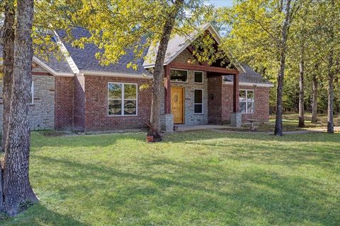 A home in Quinlan