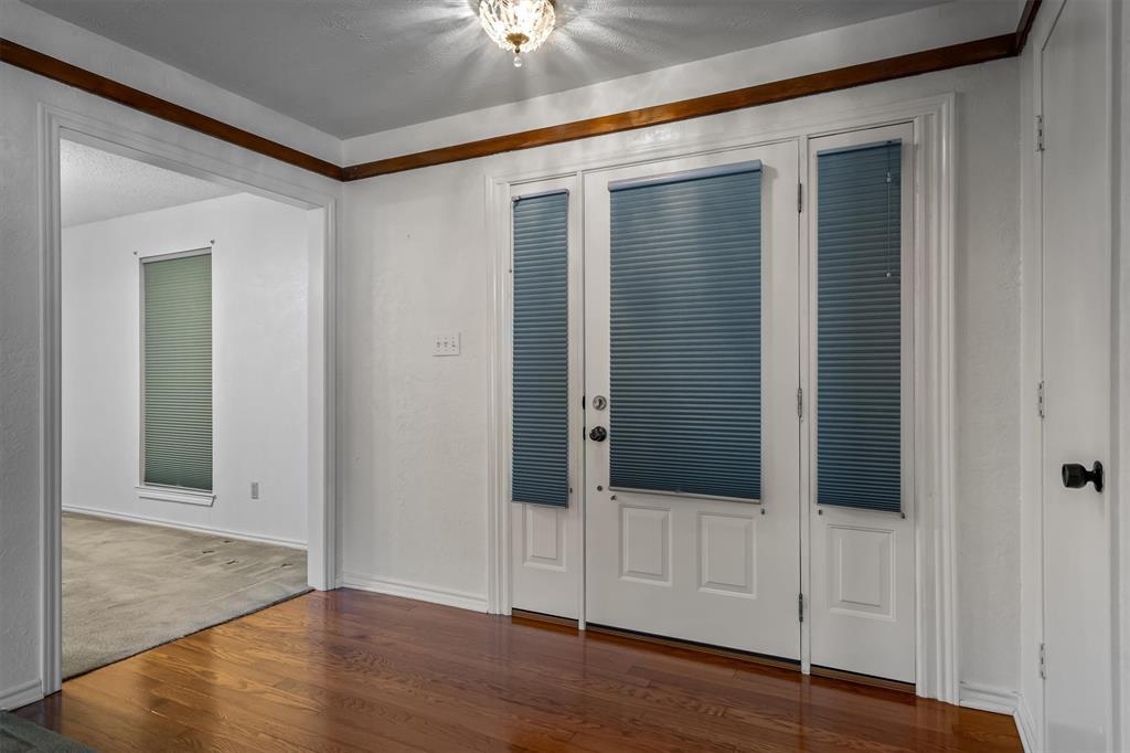 1304 River Oaks Drive