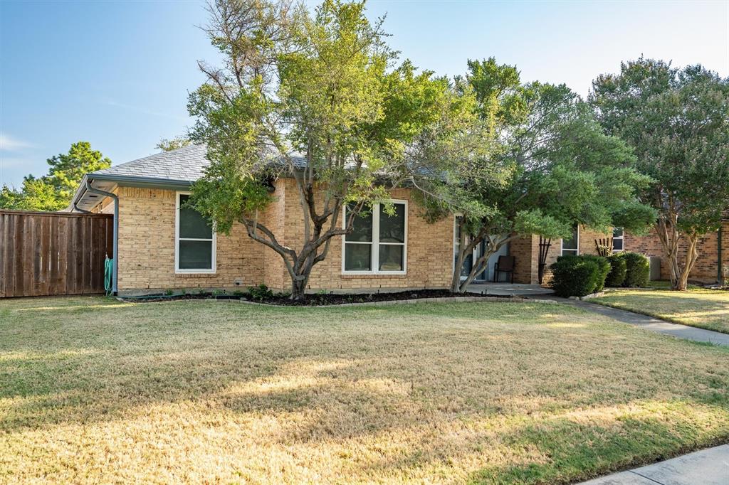 1304 River Oaks Drive