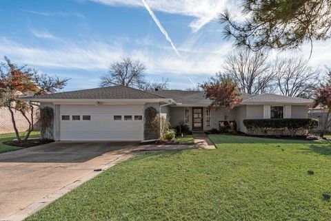 2923 Southridge Drive Grapevine TX 76051