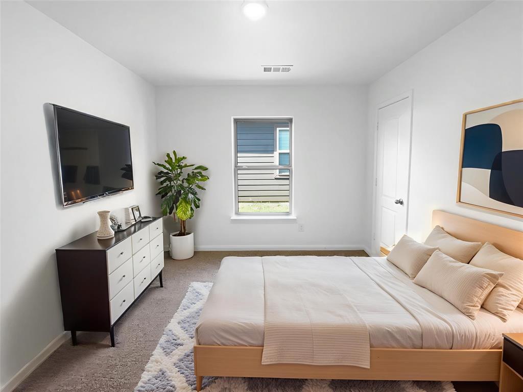 124 Crockett Way