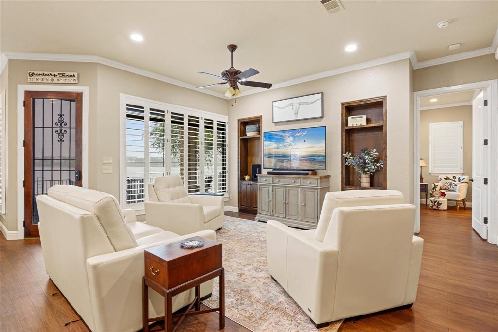 The Watermark On Lake Granbury - Residential