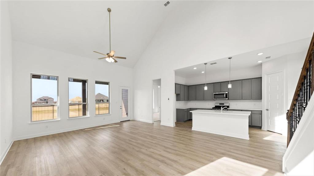 Sheppards Place Ph 2 - Residential Lease