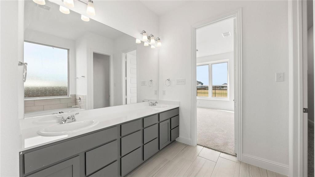 Sheppards Place Ph 2 - Residential Lease