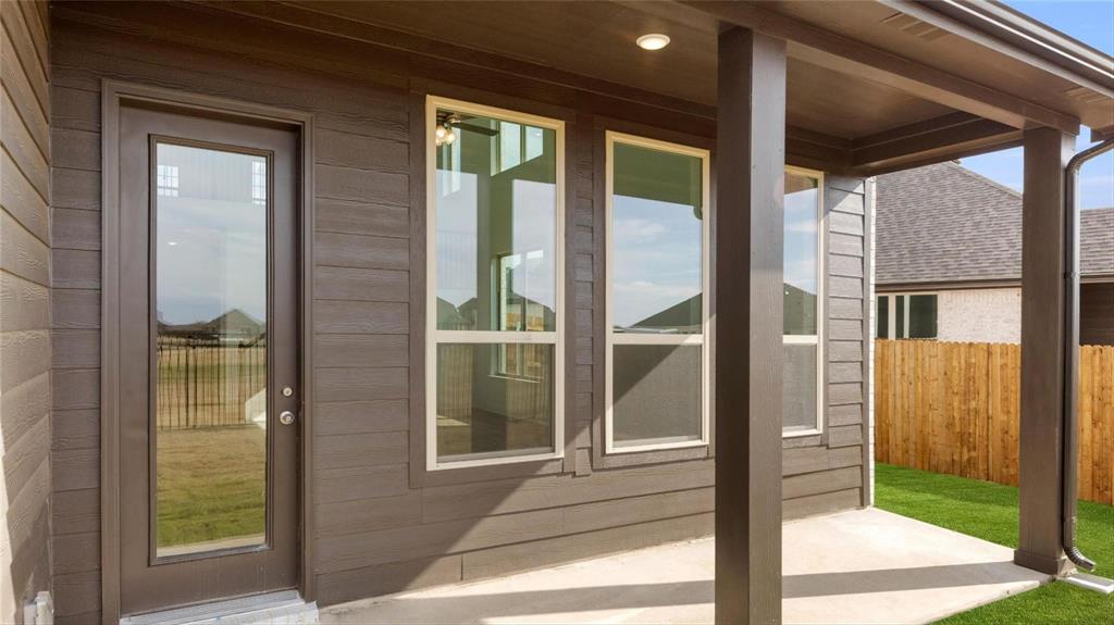 Sheppards Place Ph 2 - Residential Lease