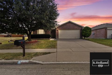 4140 Silverwood Trail Fort Worth TX 76244