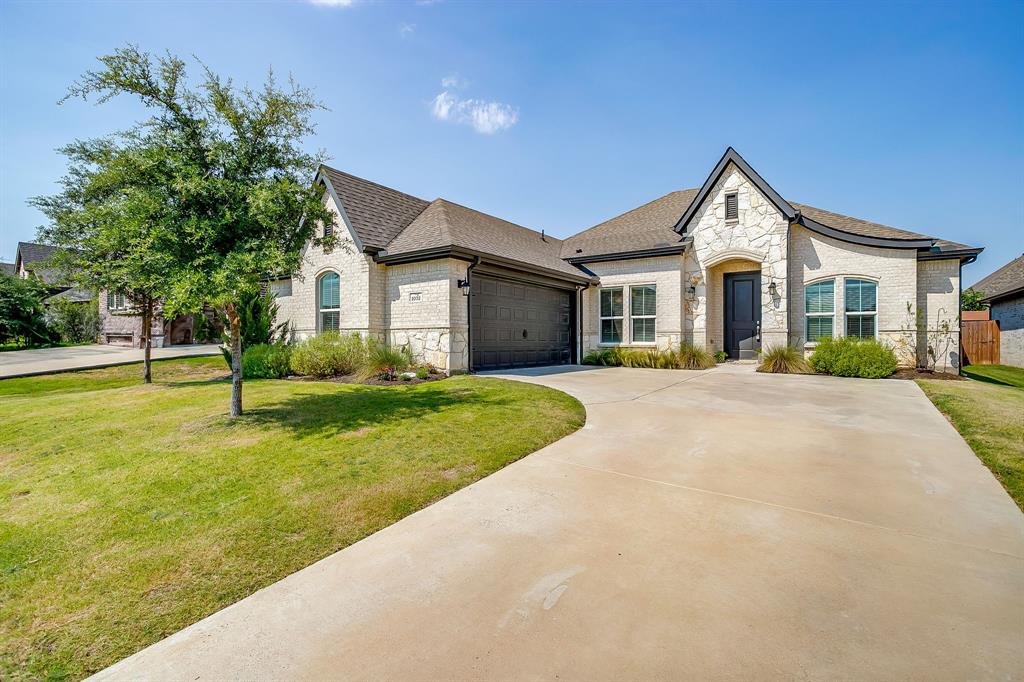1032 Legacy Oaks