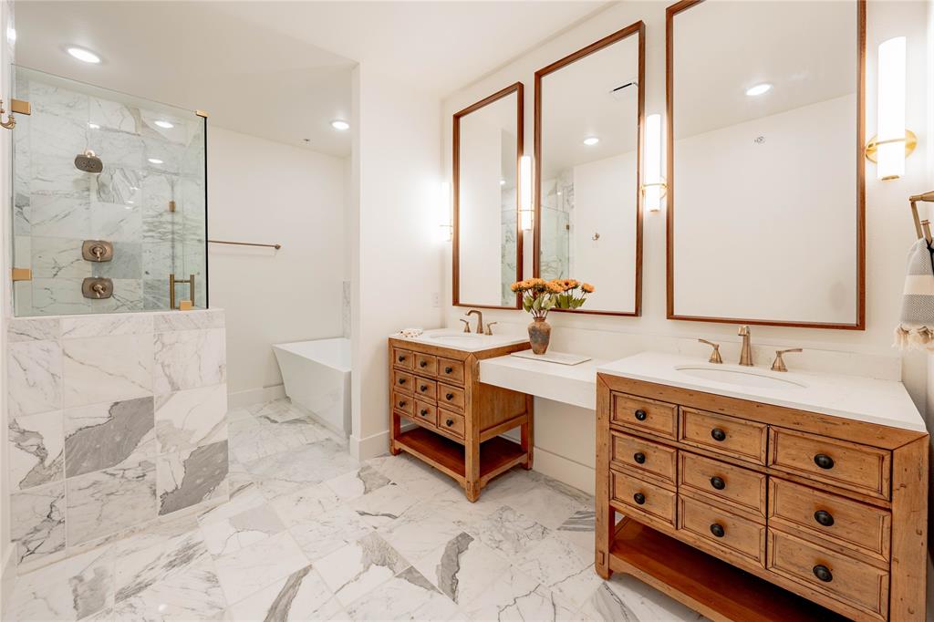 Watersedge At Lake Ray Hubbard - Residential